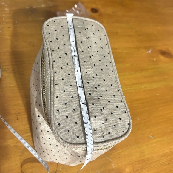 Kate Spade  New York lunch tote  ( out To lunch ) - Picture 10 of 11